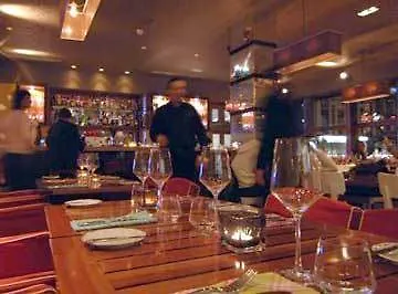 25小时高盛酒店 酒店
